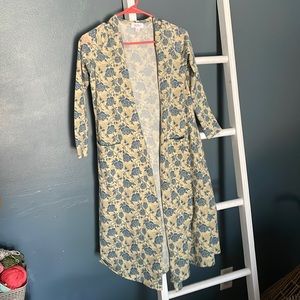 Super cute gently worn LuLaRoe cardigan